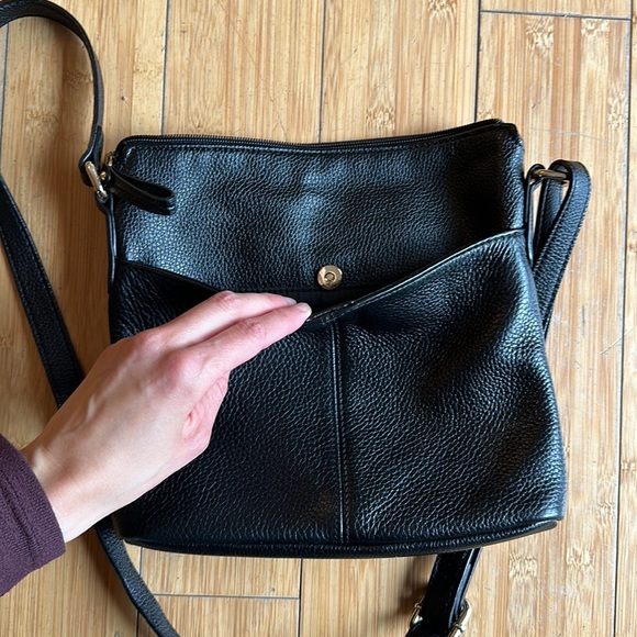 Giani Bernini Leather Crossbody Purse - Picture 4 of 8